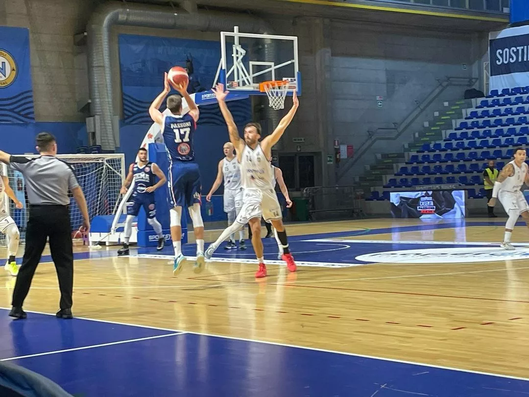 La Gema fa il blitz a Caserta (82-86)